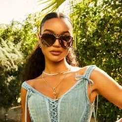 Quay FEATURED HIGH PROFILE