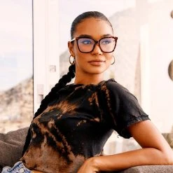 Quay VIDEO ON BLUE LIGHT