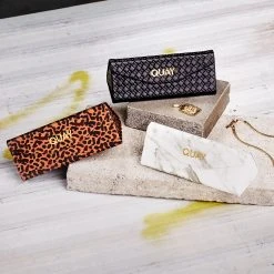 Quay Australia EMBOSSED TRI FOLD CASE