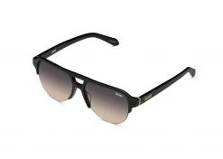 Quay FEATURED INTO IT